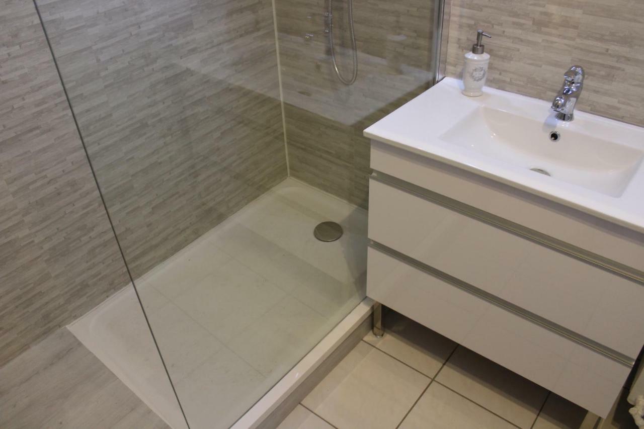 Appartement Place Leclerc Besancon Bagian luar foto